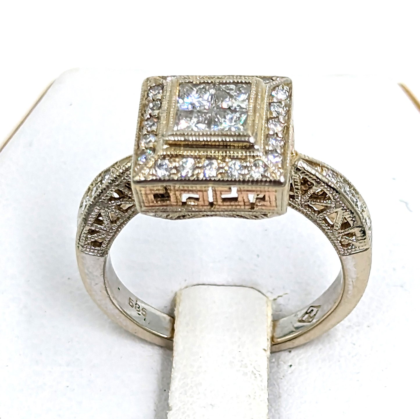 14Kt White Gold Ring with customed setting and diamonds