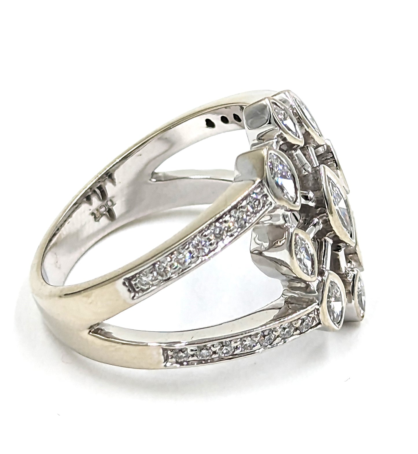 14Kt White Gold Ring with customed setting and diamonds